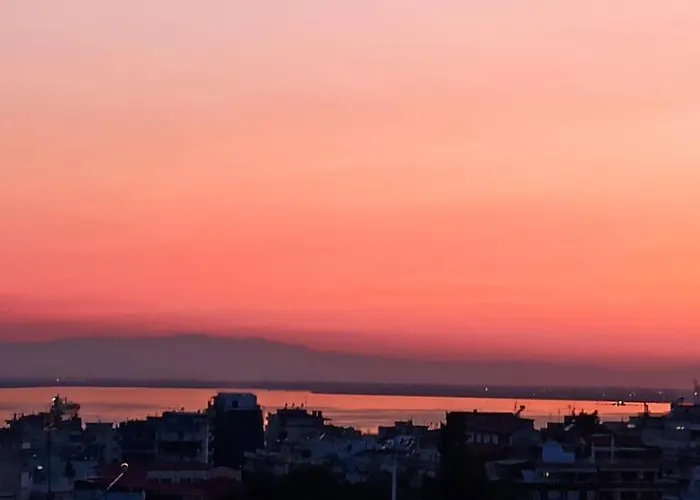 Sunset Rooftop テッサロニキ